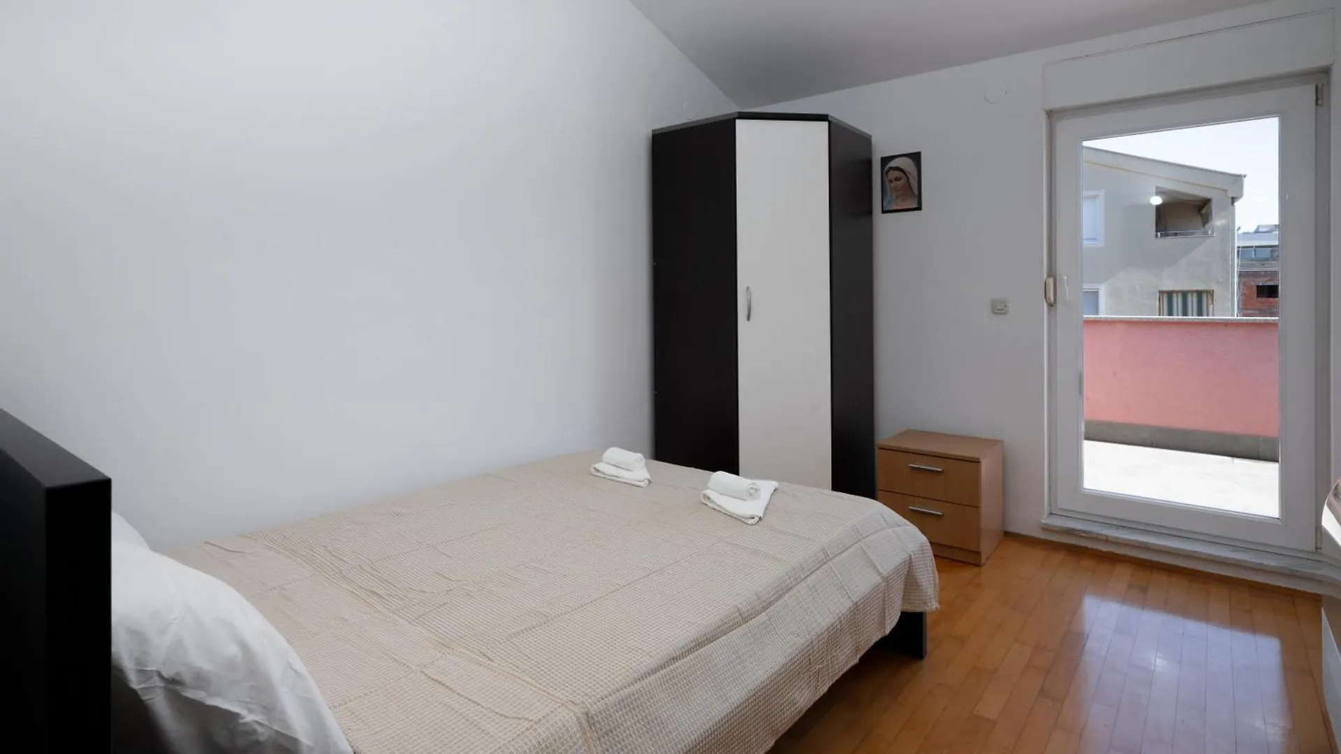 Apartment Solvita Zara 0*,  Croazia